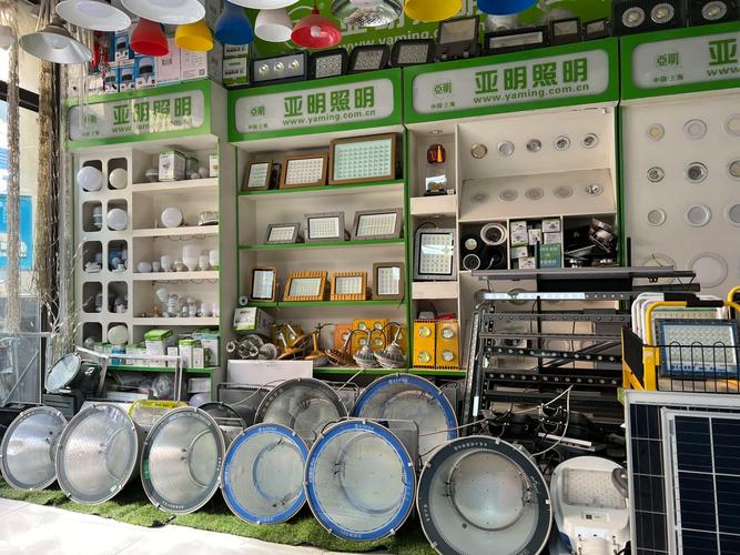 正常營業 報單的來 各種室內戶外工程照明投光燈